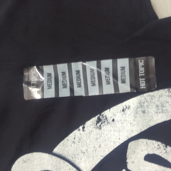 HOT TOPIC Pink Floyd 1968 World Tour Graphic Tee ~ NEW - Picture 4 of 7